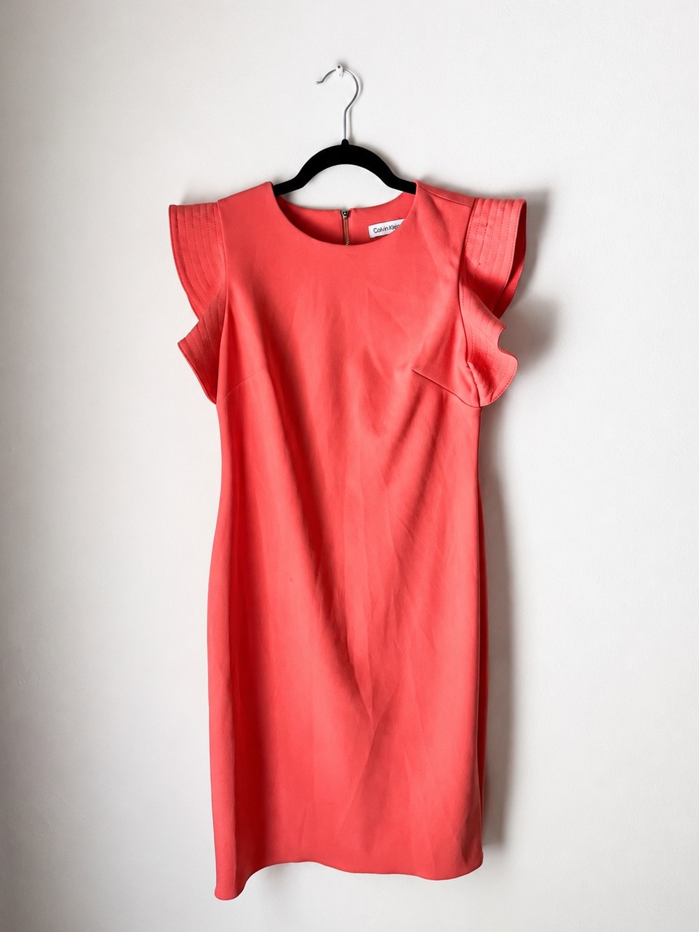 Calvin Klein Coral Sheath Dress Size 8 Flutter Sleeve Gold Zip Cocktail Wedding